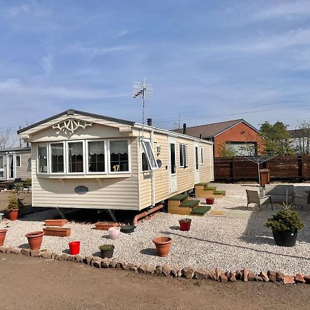 Willerby Granada 2-Bedroom Caravan, Glasgow Uddingston Bagian luar foto